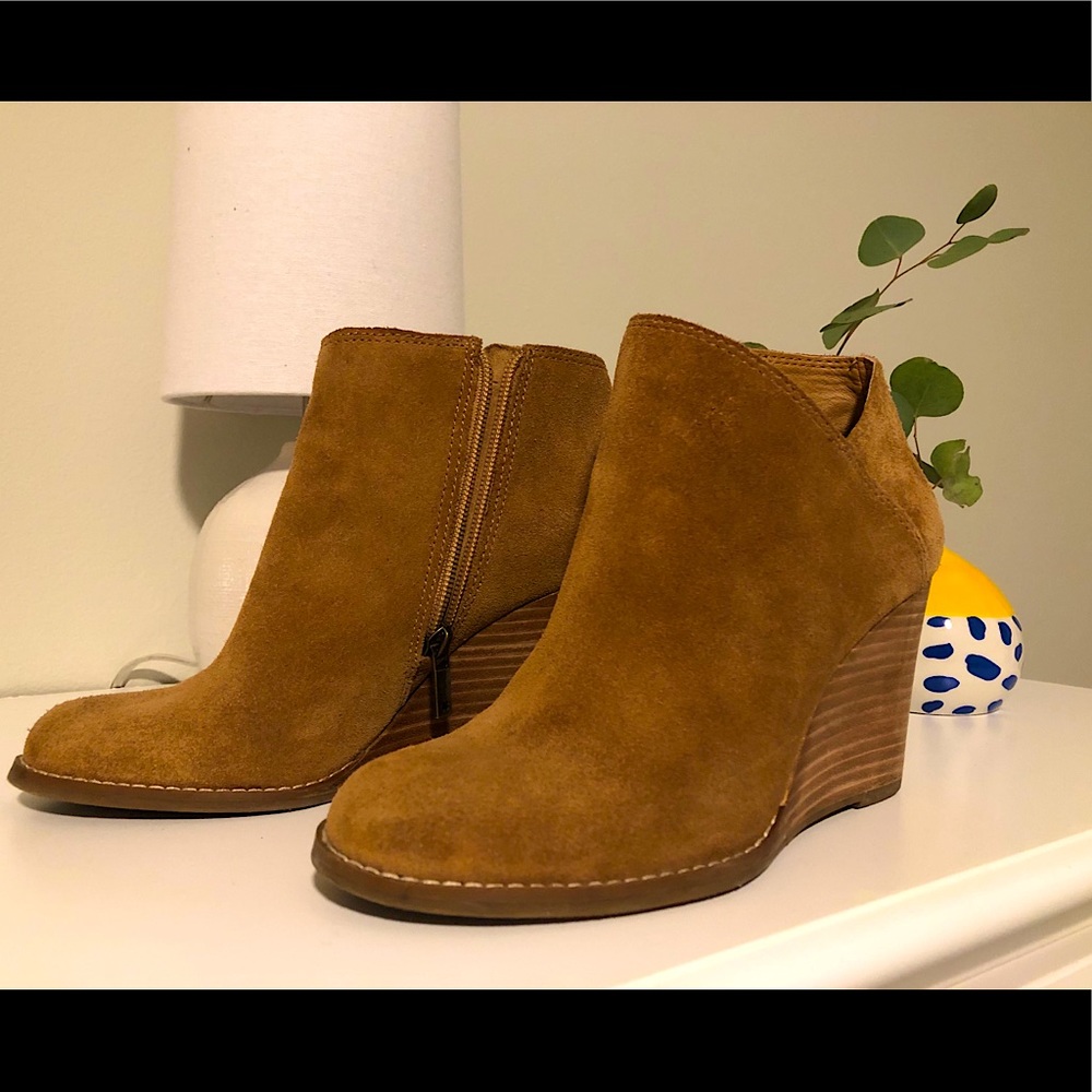 Lucky Brand Ankle Boots Size 7 Suede Camel